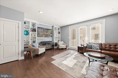 $695,000 | 135 Klee Alley, Silver Spring, MD 20906