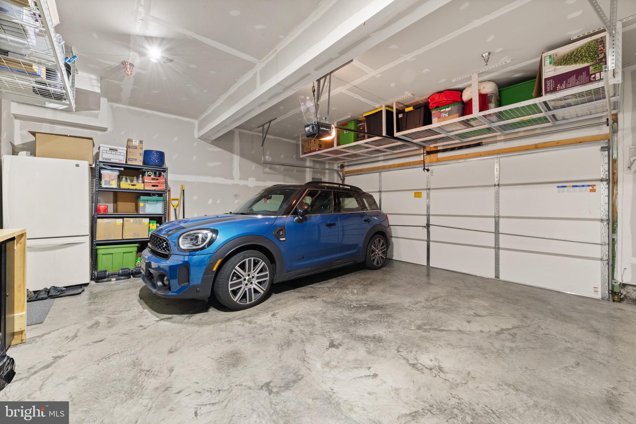135 Klee Alley Silver Spring, MD 20906 - Photo 8 of 37 a utility room with dryer and washer