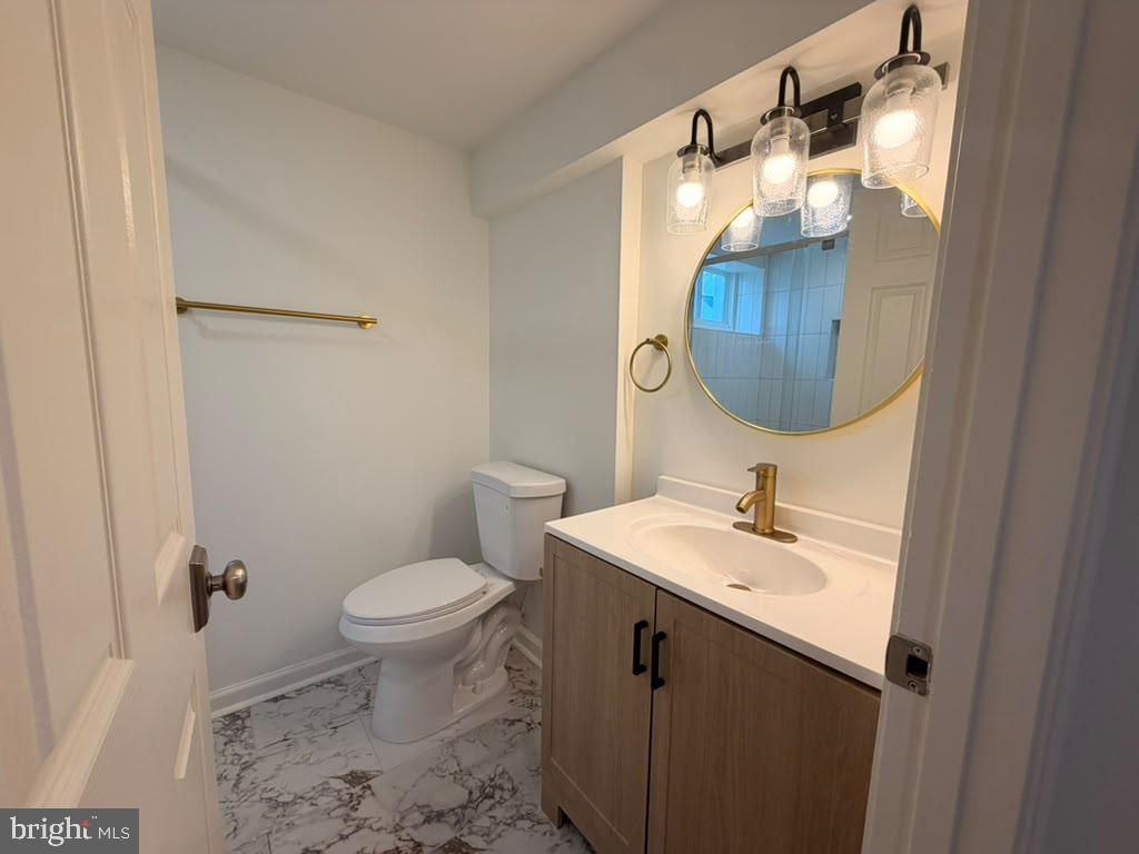 2903 Forest Glen Road Baltimore, MD 21216 - Photo 7 of 23 Gallery Image 7