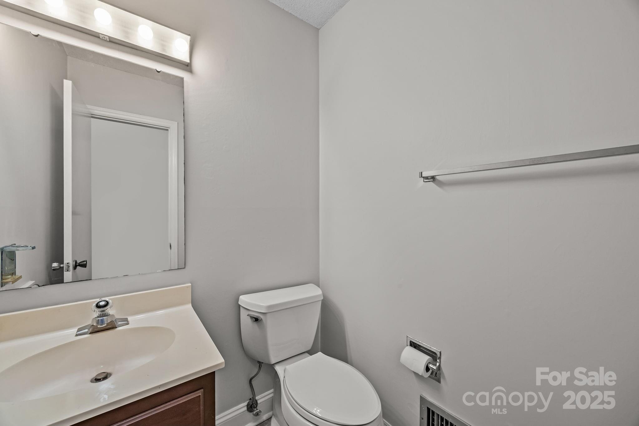 8131 Raintree Lane Charlotte, NC 28277 - Photo 20 of 26 Gallery Image 20