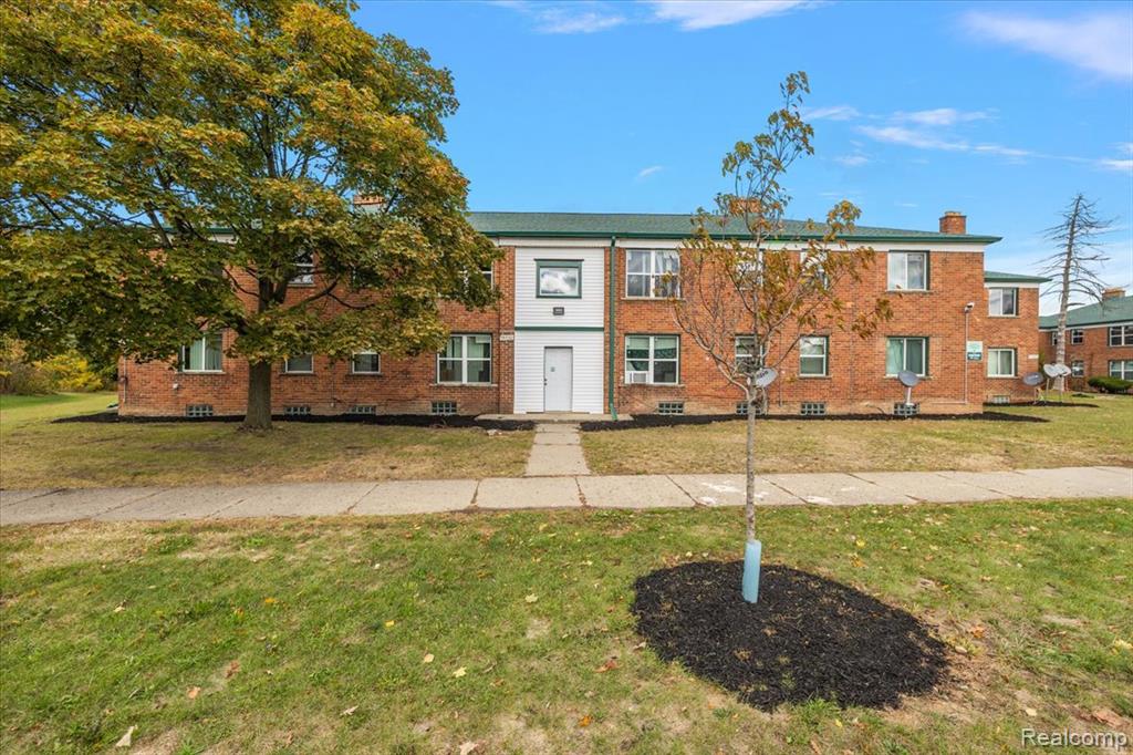 15860 Joy Road Detroit, MI 48228 - Photo 6 of 99