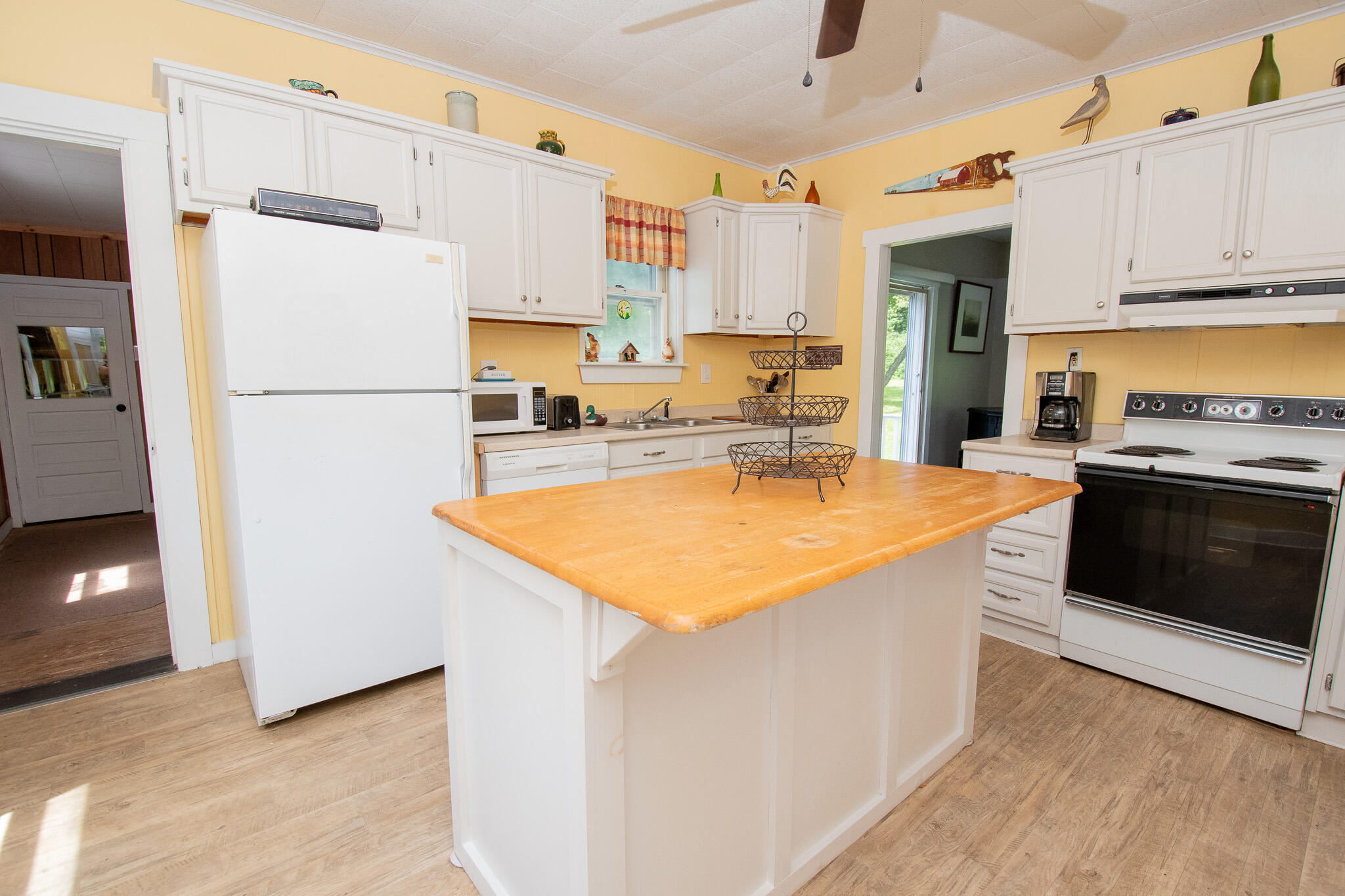 155 Riverside Street Milo, ME 04463 - Photo 5 of 55 DSC_0919