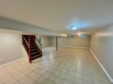 $240,000 | 16535 Elm Court, South Holland, IL 60473