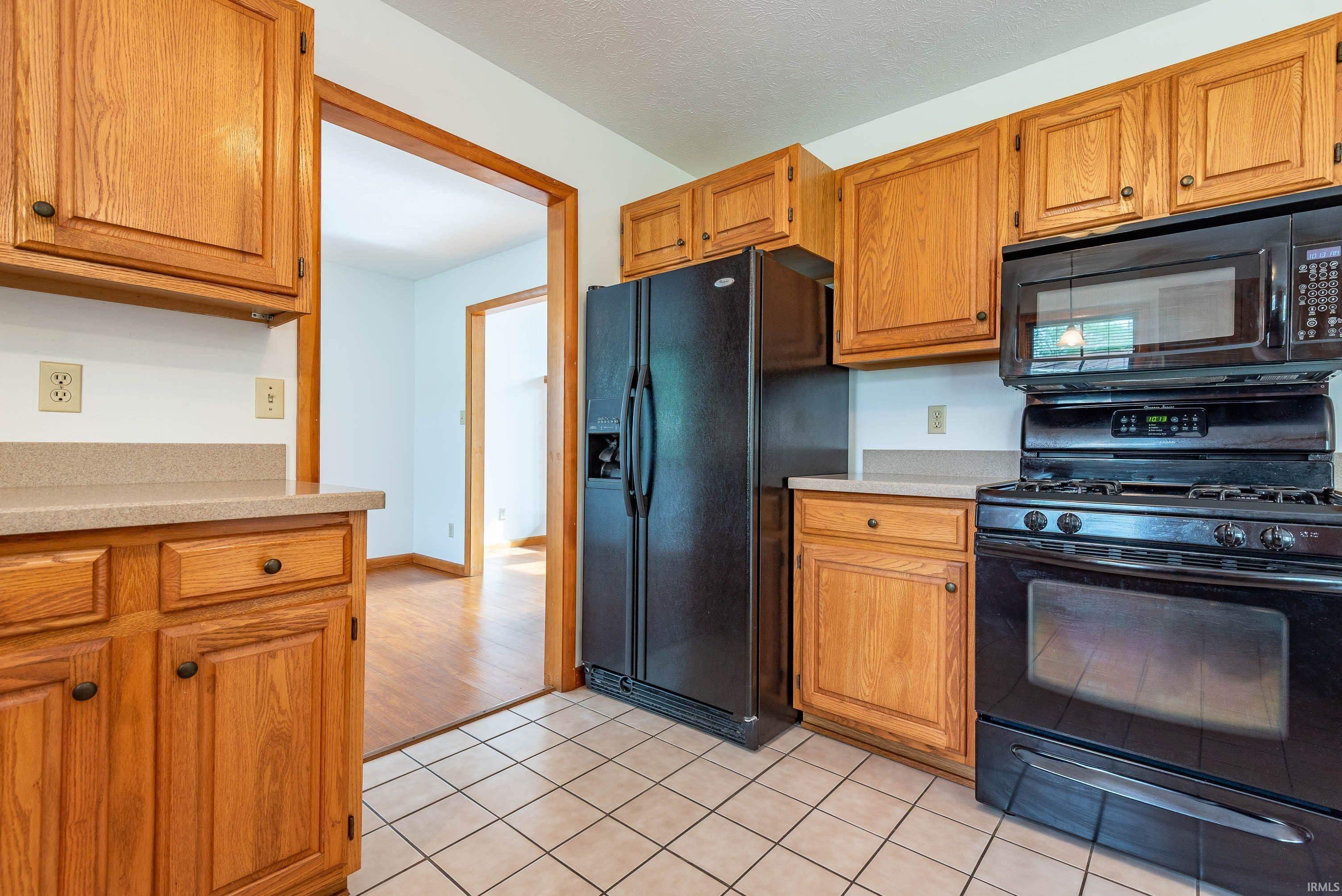 3832 South Laura Way Bloomington, IN 47401 - Photo 15 of 36