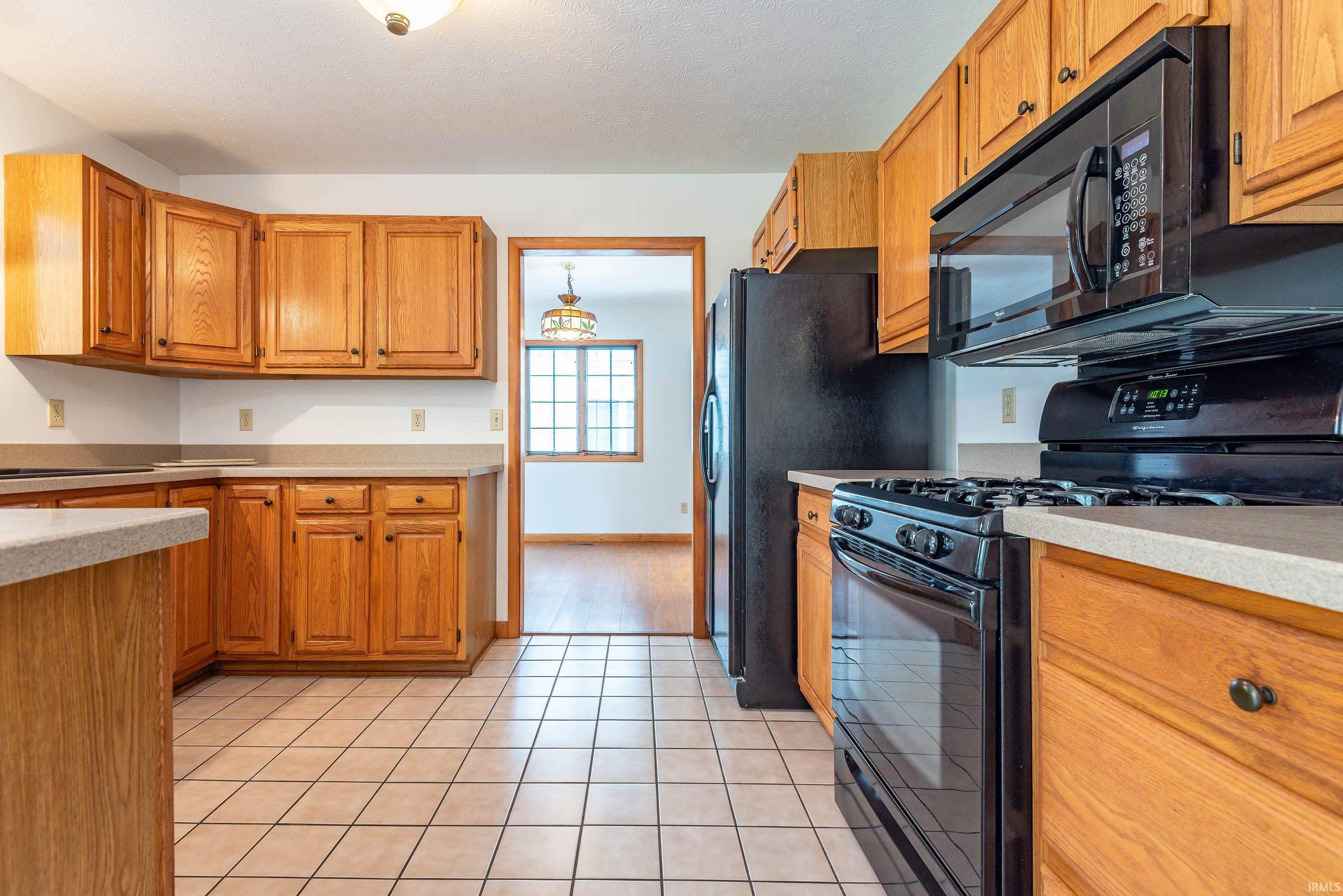 3832 South Laura Way Bloomington, IN 47401 - Photo 17 of 36