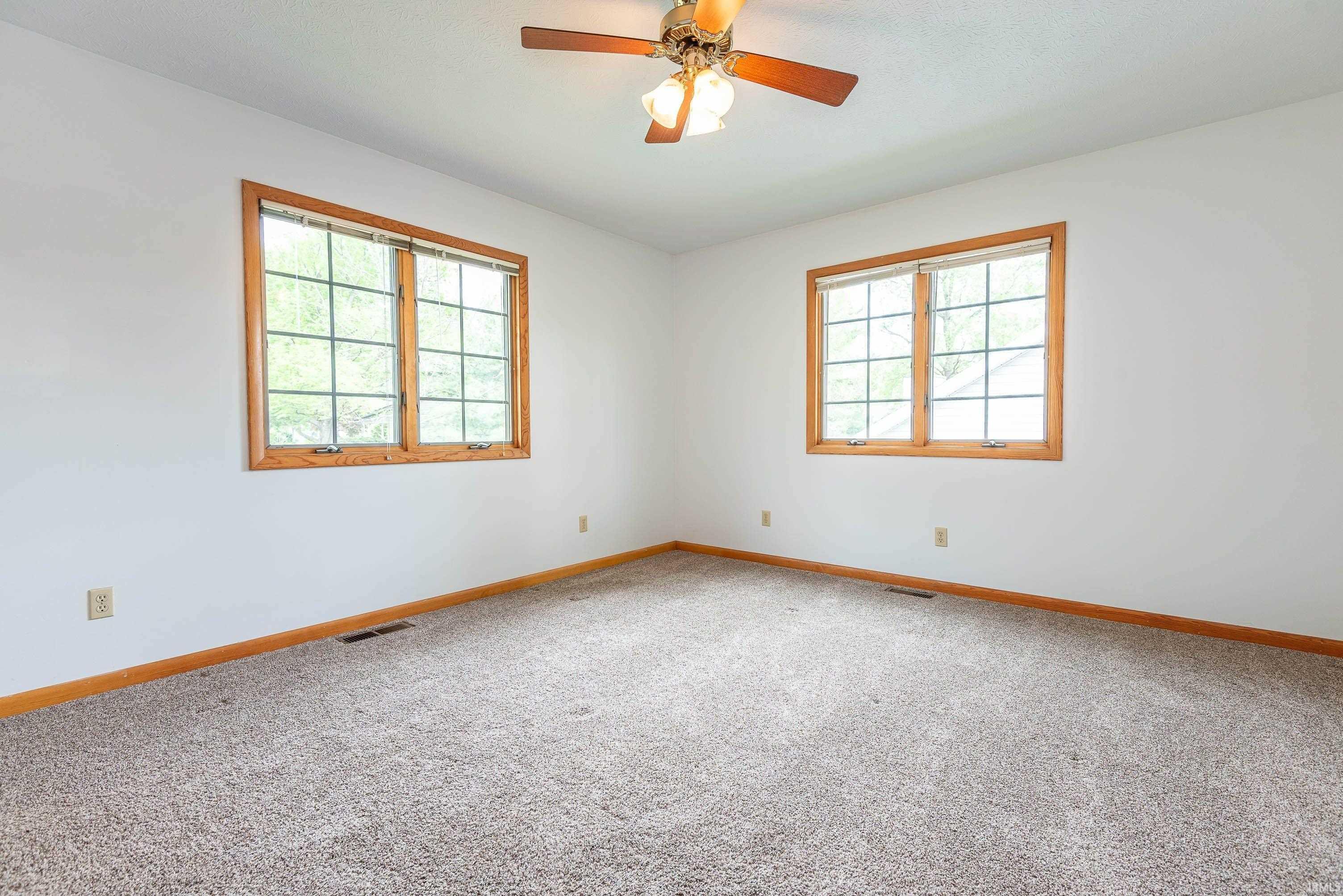 3832 South Laura Way Bloomington, IN 47401 - Photo 24 of 36