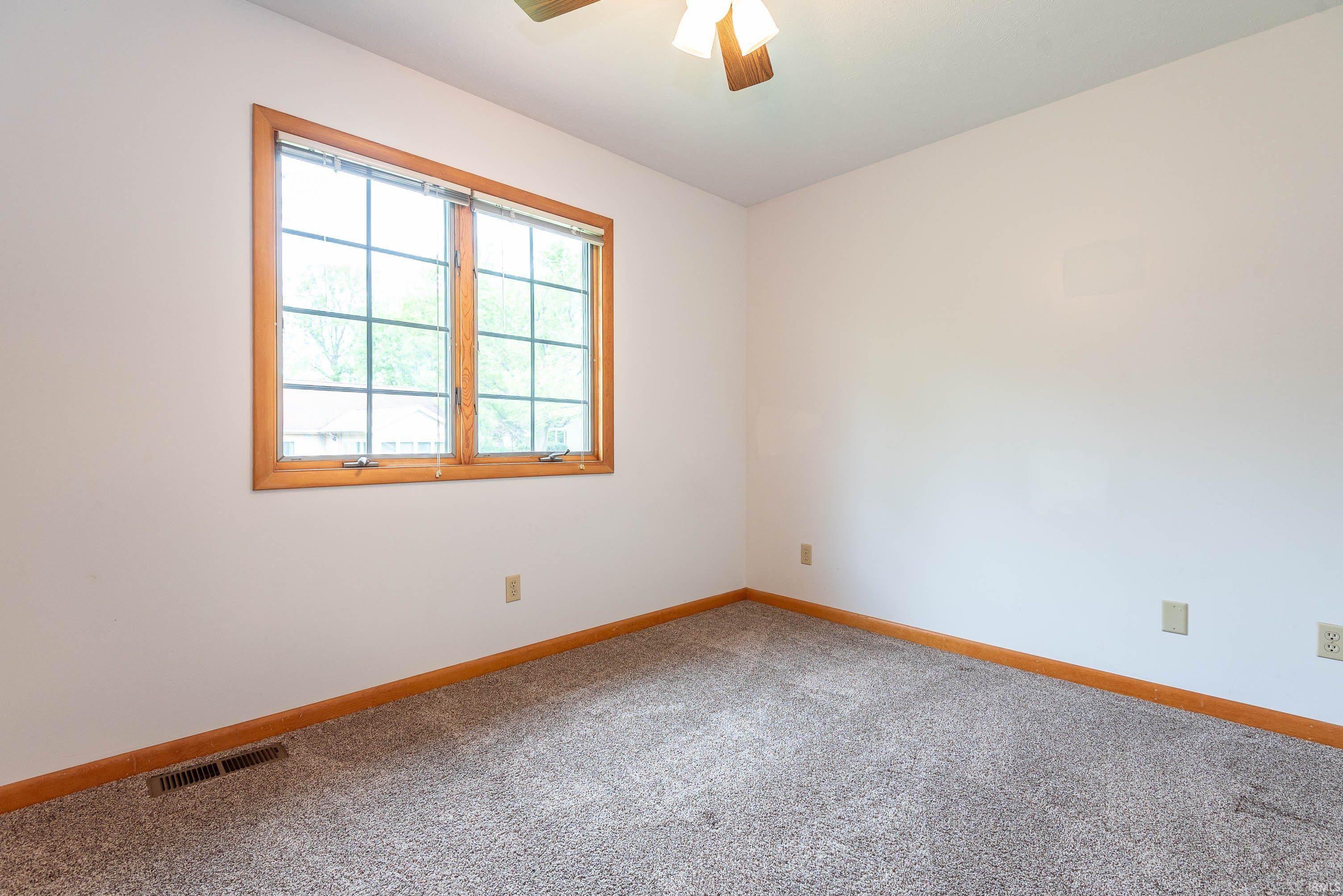 3832 South Laura Way Bloomington, IN 47401 - Photo 27 of 36