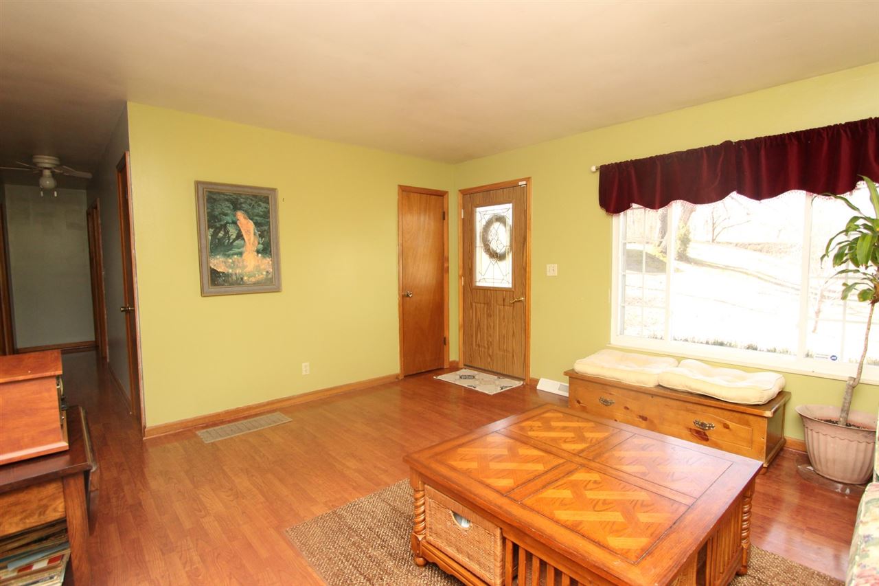 29 Roesner Road Evansville, IN 47712 - Photo 3 of 25 Gallery Image 3