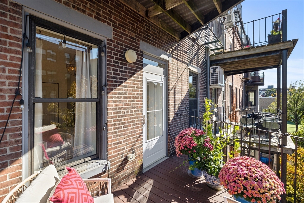 88 Worcester Street, Unit 4 Boston, MA 02118 - Photo 21 of 24 a outdoor space with lots of fruit and flowers
