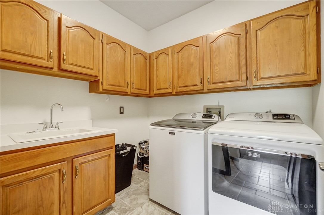 613 Rustic Trail Beavercreek, OH 45434 - Photo 47 of 98