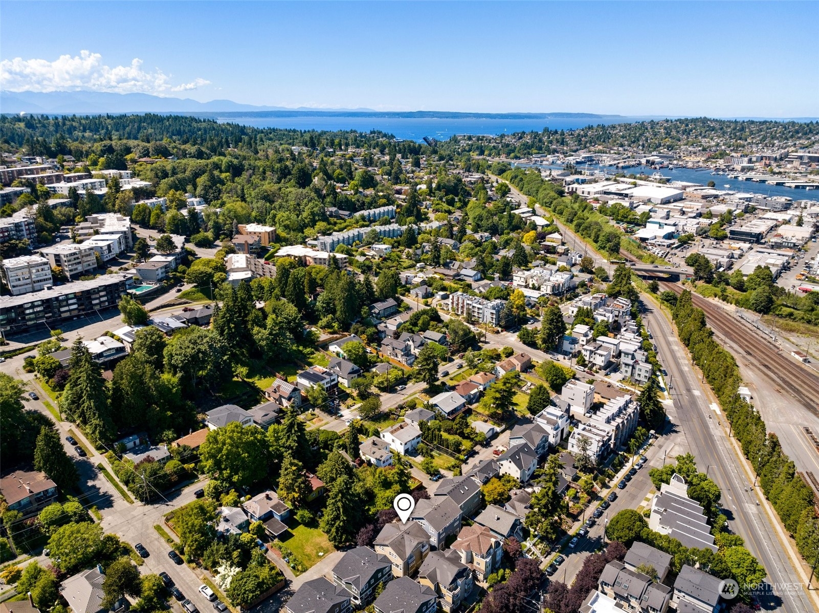 3613 22nd Avenue West, Unit B Seattle, WA 98199 - Photo 34 of 35 a view of a city