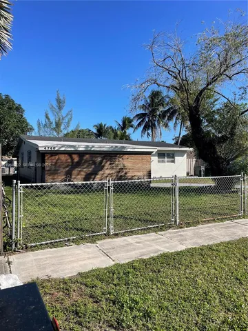 $650,000 | 4740 Southwest 43rd Avenue, Dania Beach, FL 33314