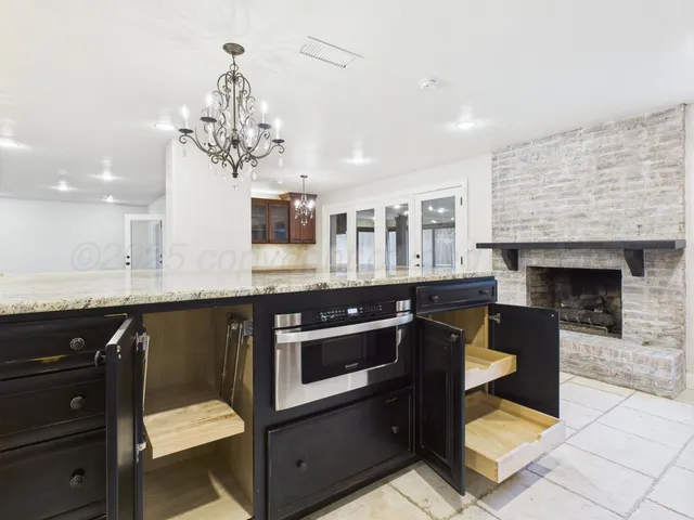 $365,000 | 2537 North Duncan Street, Pampa, TX 79065