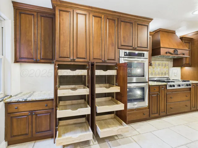 $365,000 | 2537 North Duncan Street, Pampa, TX 79065