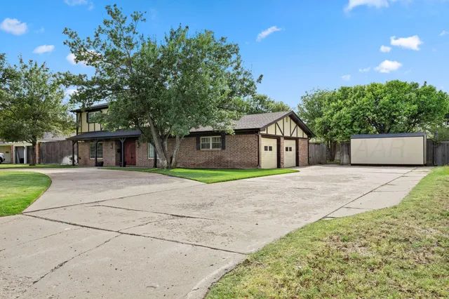 $365,000 | 2537 North Duncan Street, Pampa, TX 79065