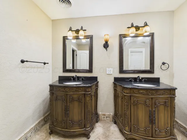 $365,000 | 2537 North Duncan Street, Pampa, TX 79065