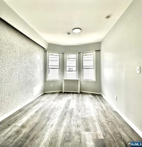 $2,600 | 1760 Winfield Street, Unit 2, Rahway, NJ 07065