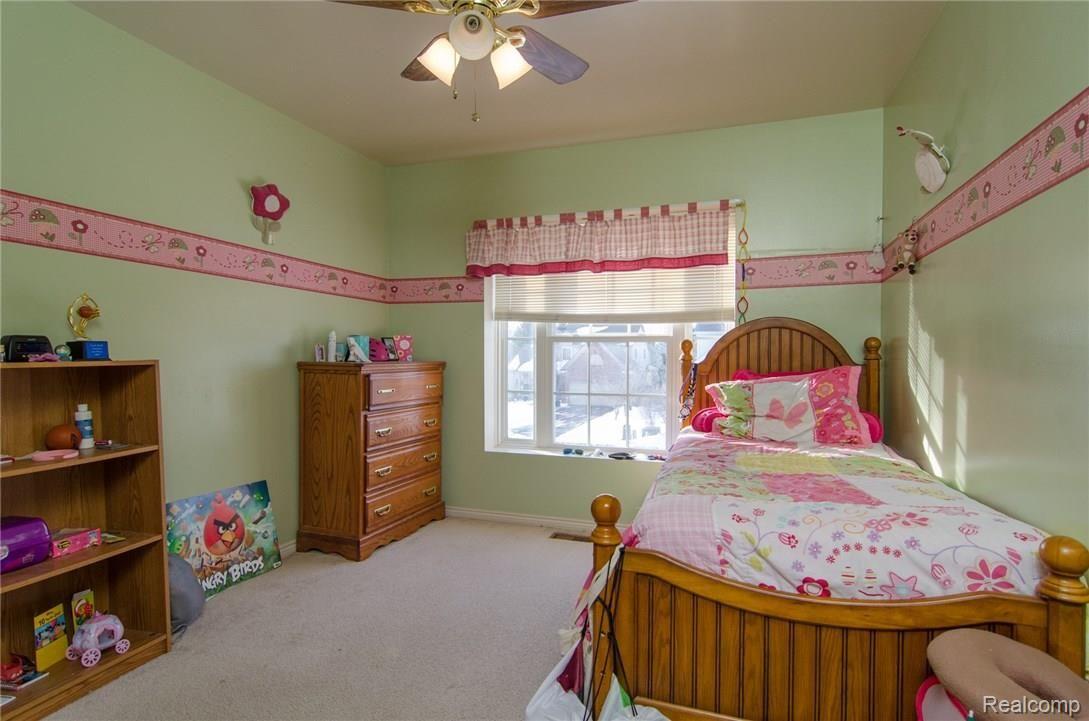 60 Ridge Field Court Oxford, MI 48371 - Photo 20 of 37 19.jpg