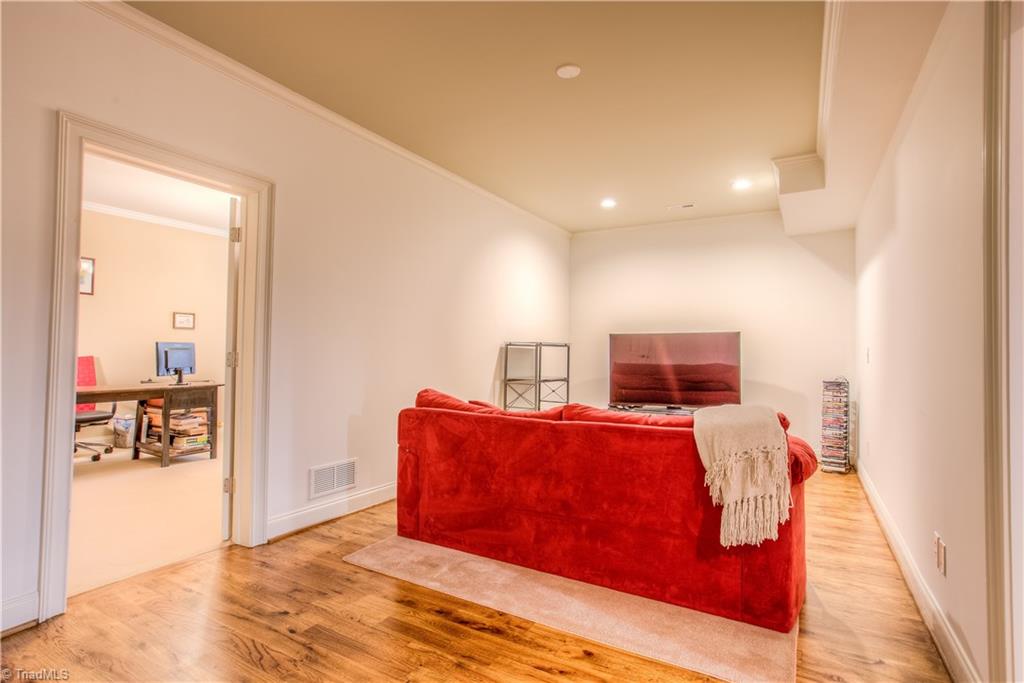 2509 Burch Point High Point, NC 27265 - Photo 19 of 26 Gallery Image 19