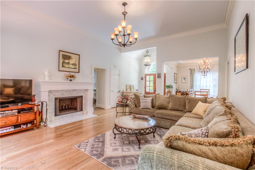 2509 Burch Point High Point, NC 27265 - Photo 5 of 26 Gallery Image 5