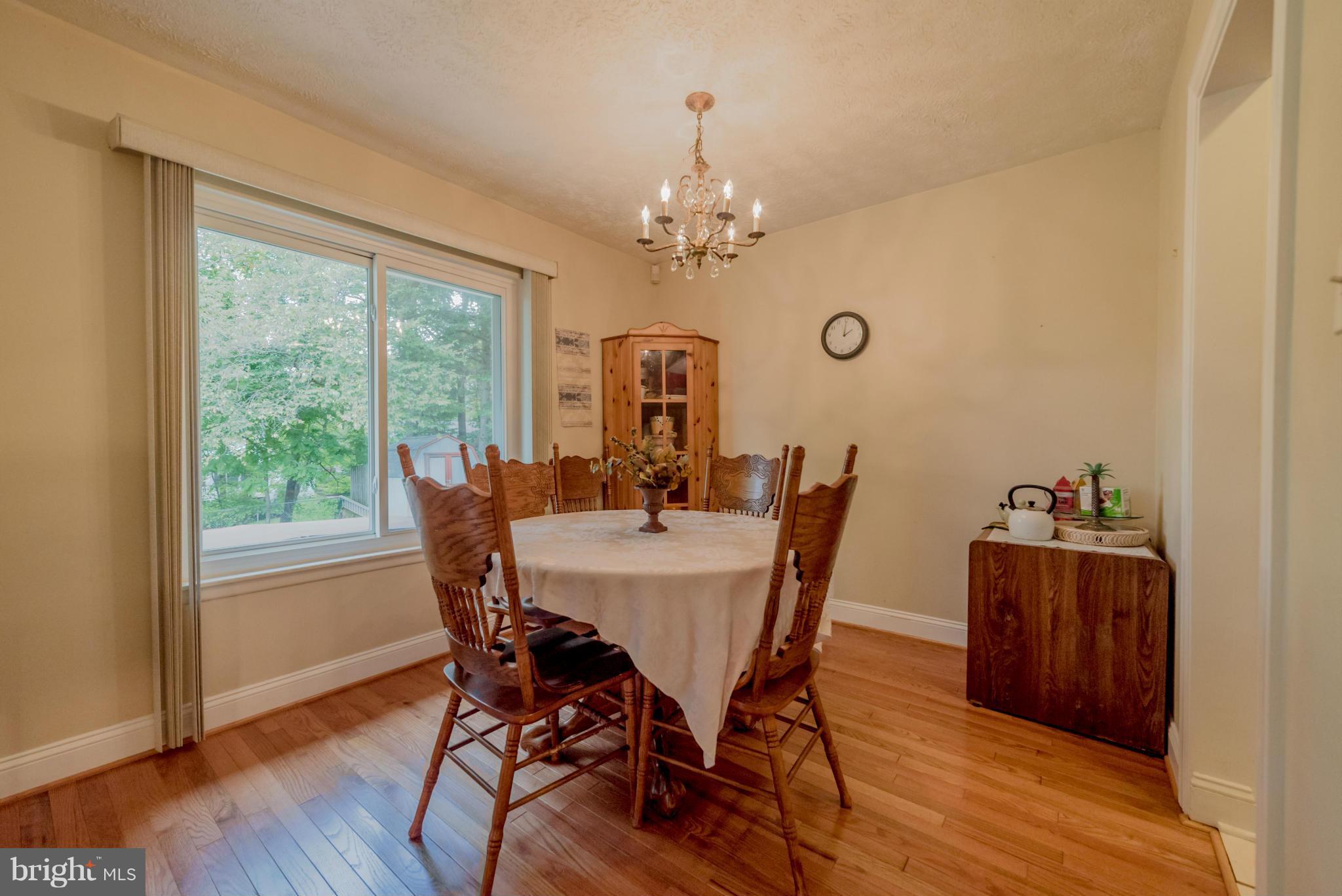 12309 Pueblo Road Gaithersburg, MD 20878 - Photo 7 of 18 Dining Room