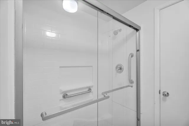 $285,000 | 15 Queen Anne Court, Marlton, NJ 08053