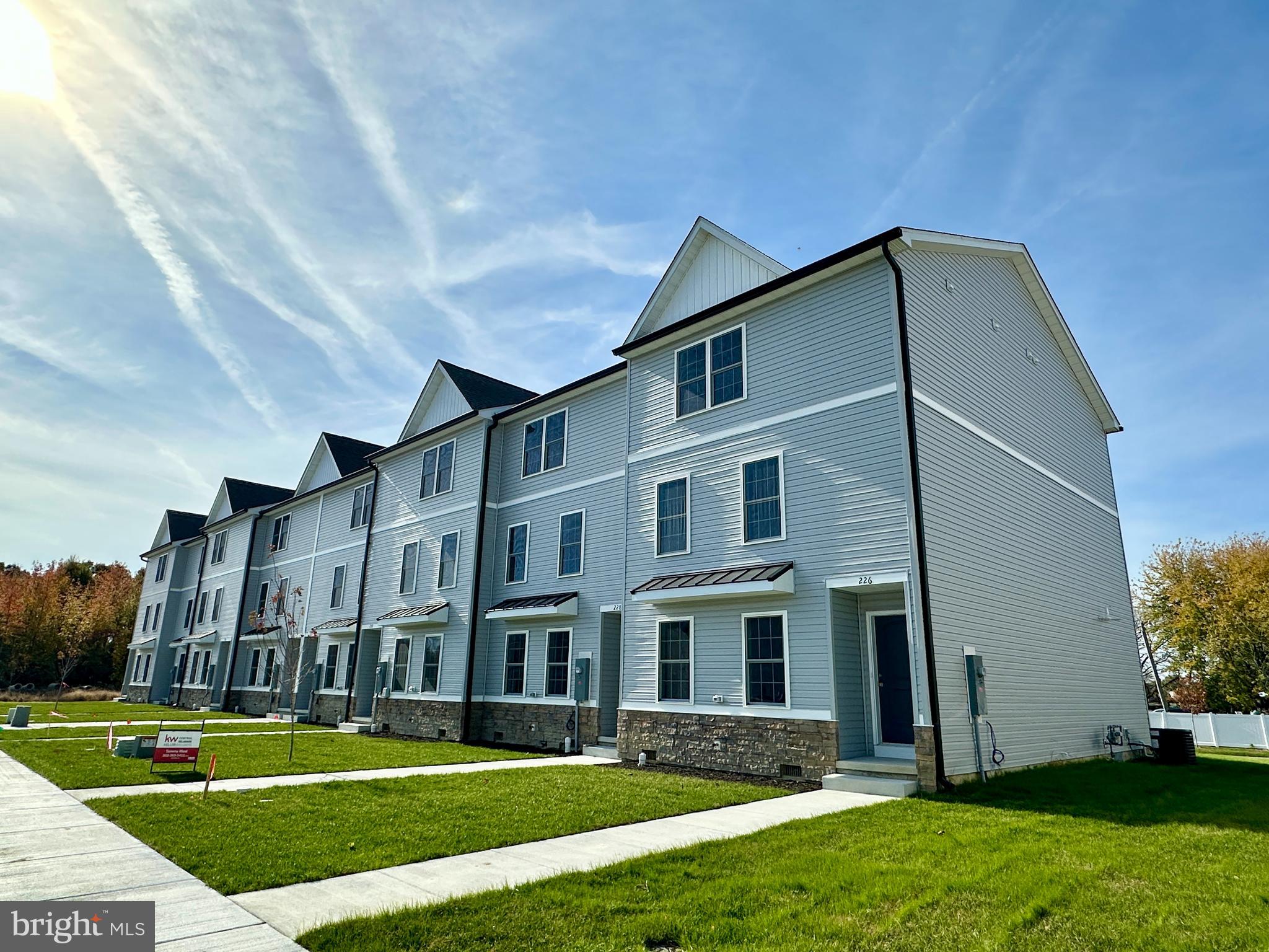 226 Rojan Road Dover, DE 19901 - Photo 2 of 31