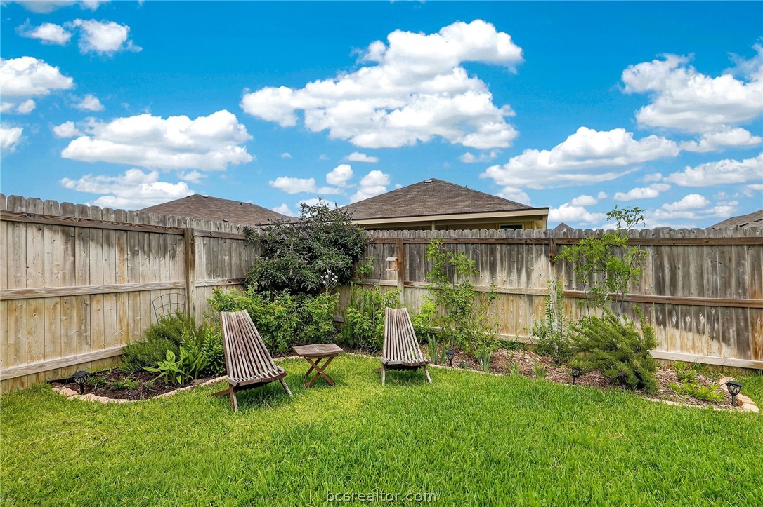 2038 Chief Street Bryan, TX 77807 - Photo 33 of 36