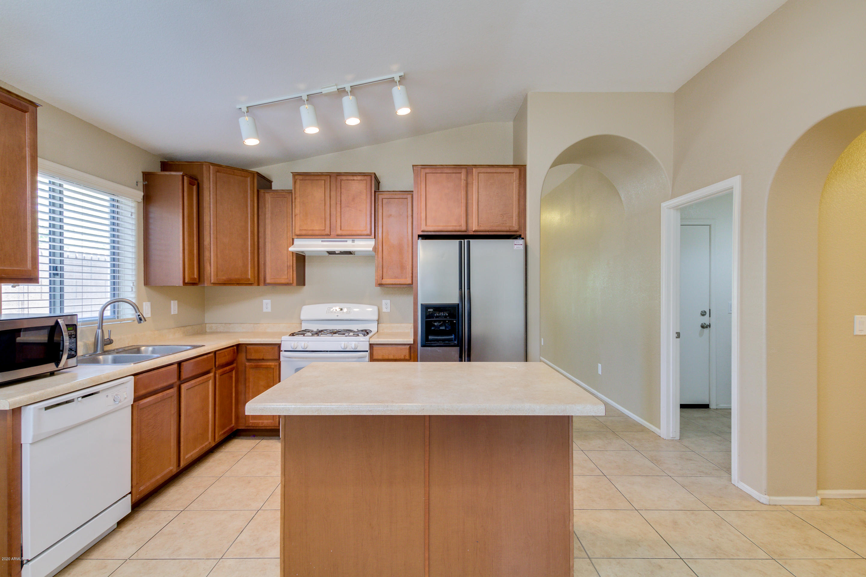 4249 East Bonanza Road Gilbert, AZ 85297 - Photo 15 of 47 10-Bonanza