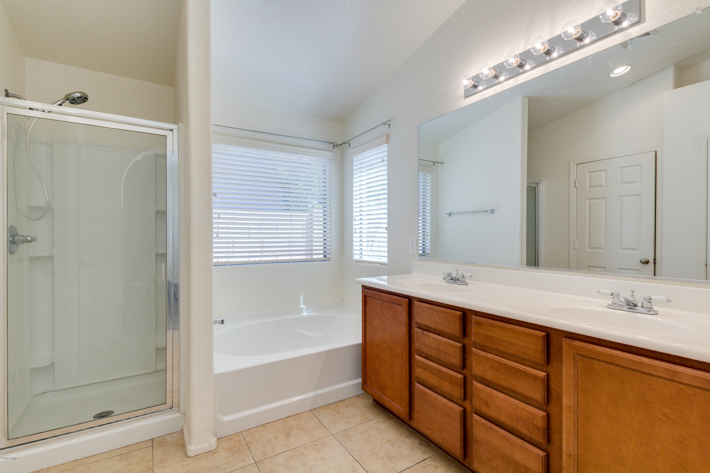 4249 East Bonanza Road Gilbert, AZ 85297 - Photo 23 of 47 18-Bonanza