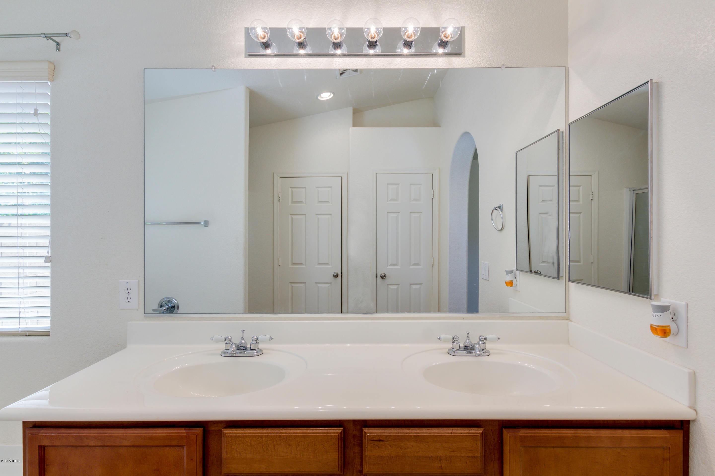 4249 East Bonanza Road Gilbert, AZ 85297 - Photo 25 of 47 20-Bonanza