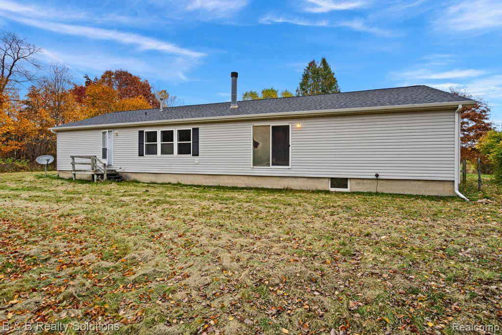 4039 Jefferson Road North Branch, MI 48461 - Photo 27 of 35