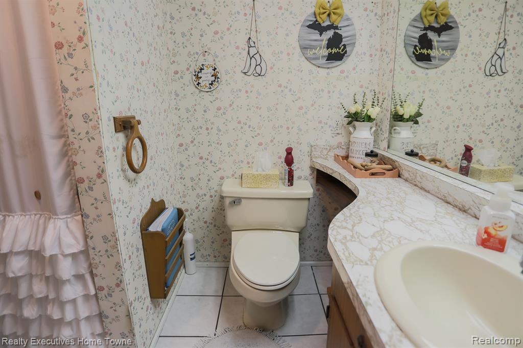 6123 Fargo Road Avoca, MI 48006 - Photo 29 of 48