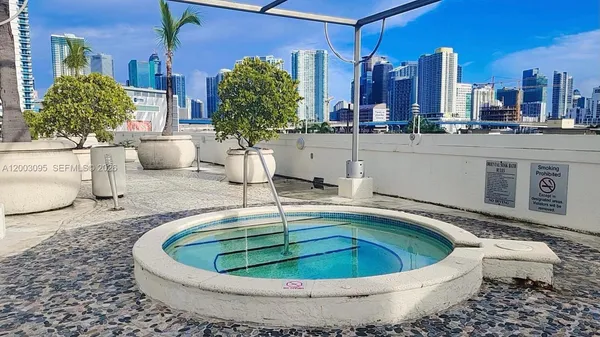 $2,600 | 10 Southwest South River Drive, Unit 802, Miami, FL 33130