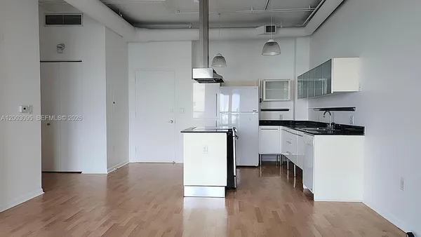 $2,600 | 10 Southwest South River Drive, Unit 802, Miami, FL 33130