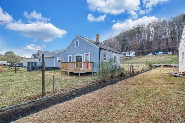 $90,000 | 1920 Daniels Creek Road, Collinsville, VA 24078