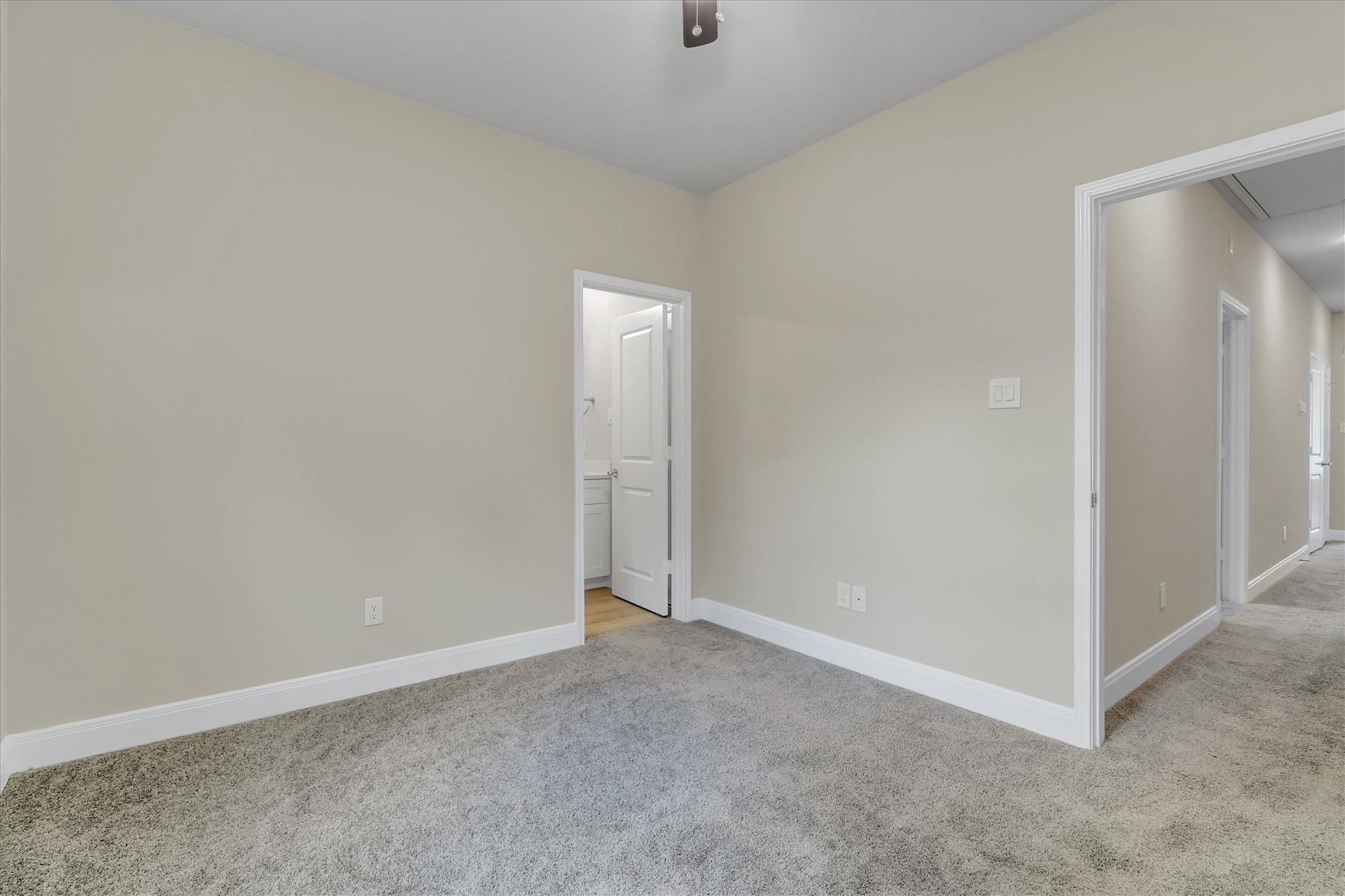 8318 Sunnyhill Street Houston, TX 77088 - Photo 16 of 33
