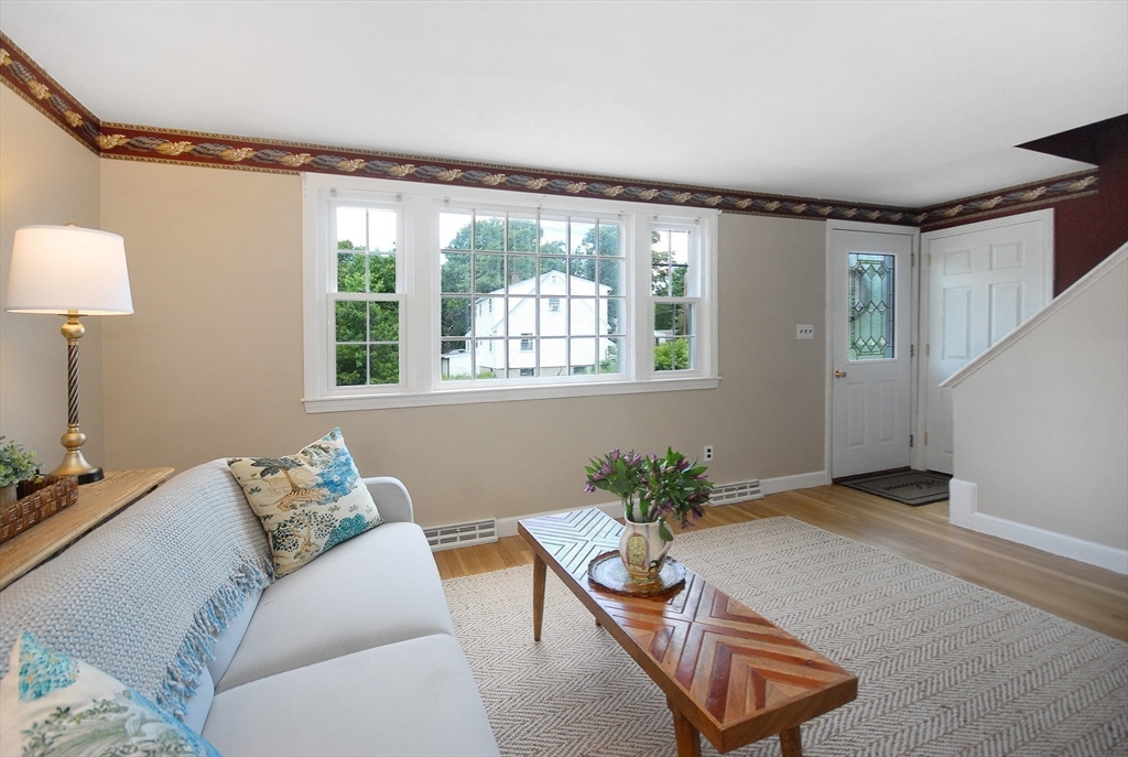 12 Edgewood Road Billerica, MA 01821 - Photo 15 of 27