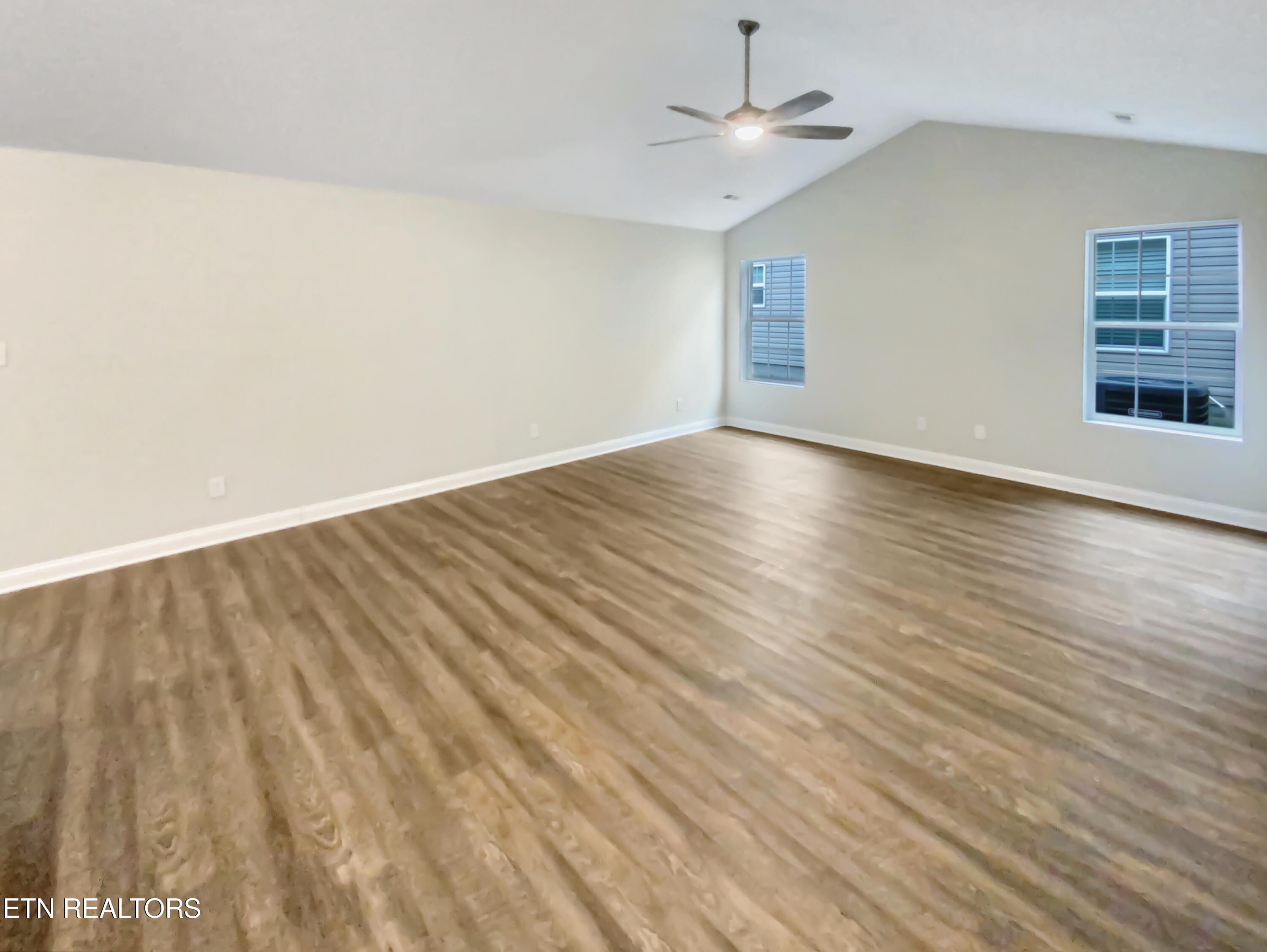 810 Spring Park Road Knoxville, TN 37914 - Photo 3 of 25 listing_2