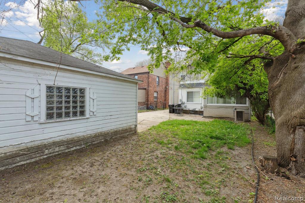 17172 Huntington Road Detroit, MI 48219 - Photo 23 of 26