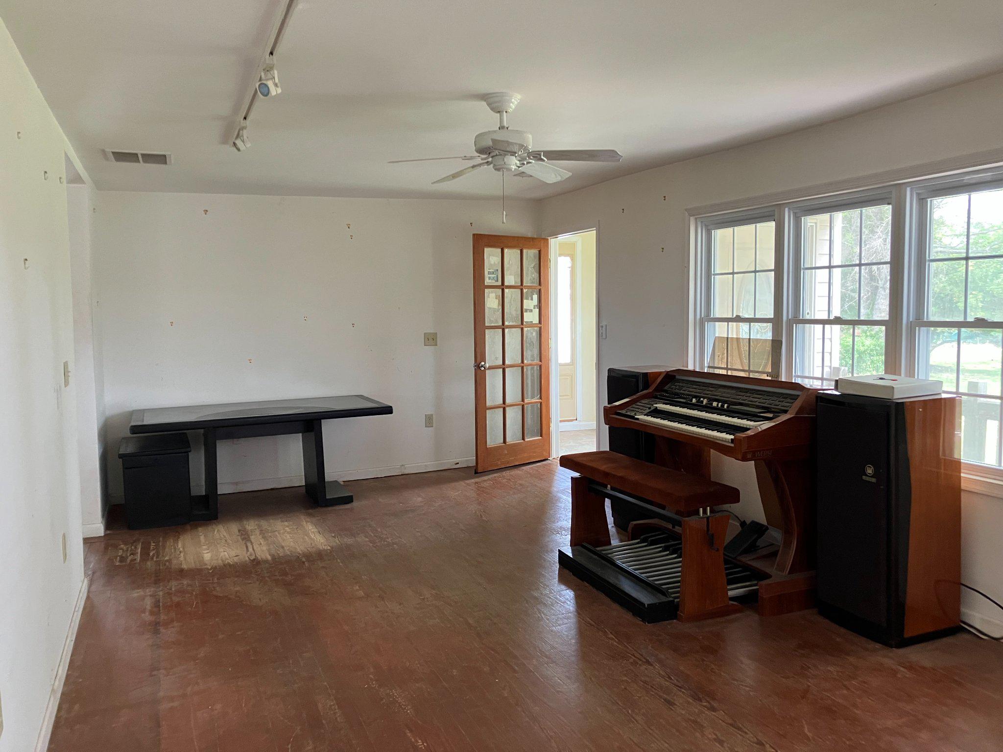 4020 Eastern Neck Road Rock Hall, MD 21661 - Photo 5 of 26 Front entry door