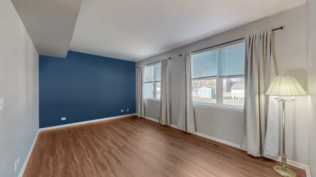 $369,900 | 225 Mondovi Drive, Oswego, IL 60543