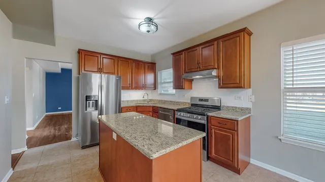 $369,900 | 225 Mondovi Drive, Oswego, IL 60543