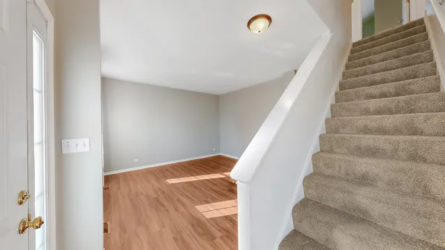 $369,900 | 225 Mondovi Drive, Oswego, IL 60543