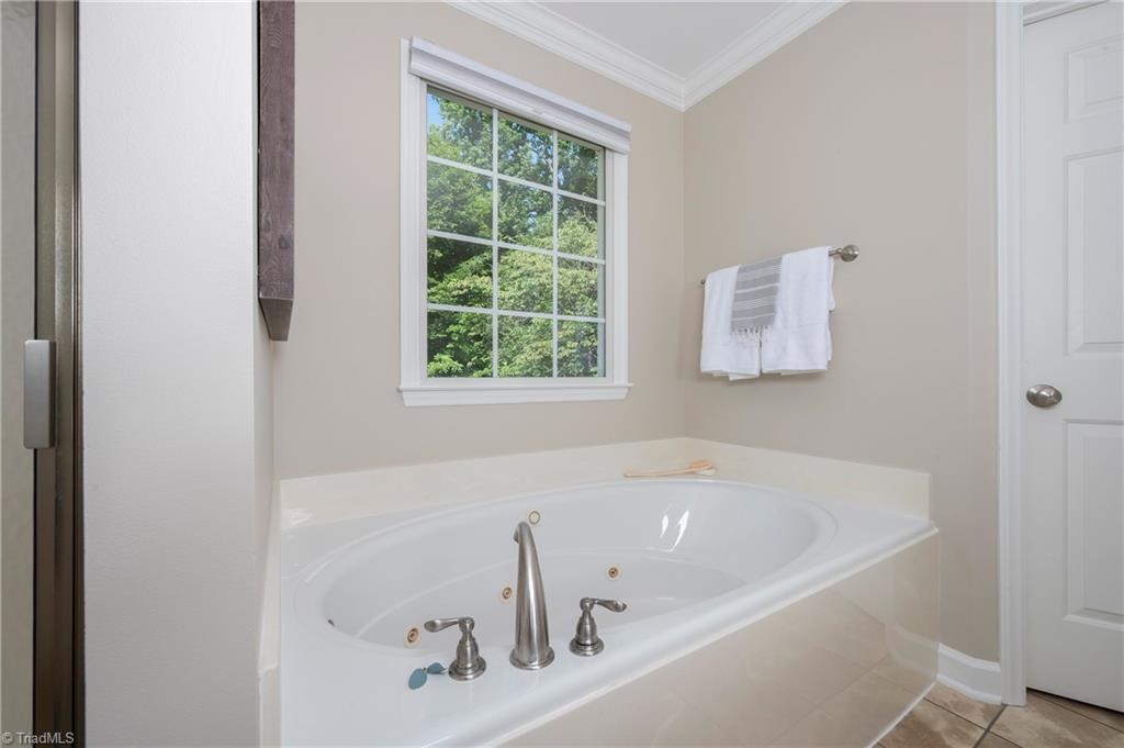 4310 Clarksburg Road Clemmons, NC 27012 - Photo 22 of 32 Garden Tub in MBath