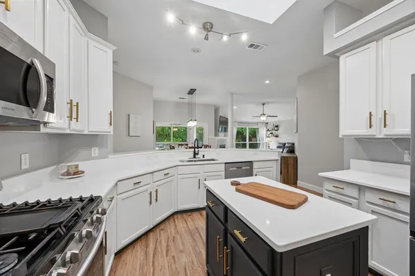 $399,995 | 6509 Lake Forest Lane, Sachse, TX 75048