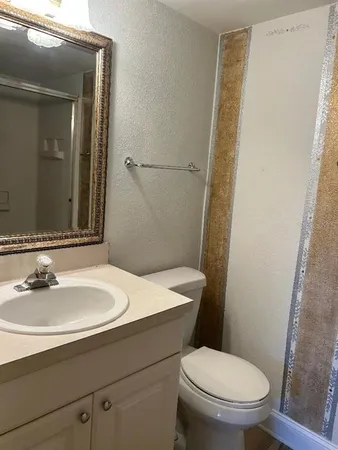 $1,600 | 2690 Coral Landings Boulevard, Unit 433, Palm Harbor, FL 34684