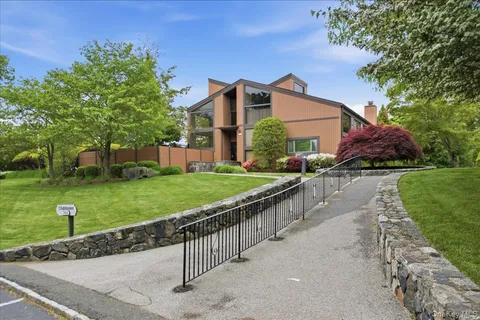 $675,000 | 217 Martling Avenue, Tarrytown, NY 10591