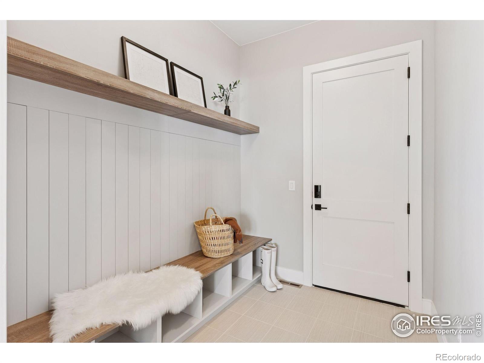 953 William Way Berthoud, CO 80513 - Photo 10 of 20 a bathroom with a toilet