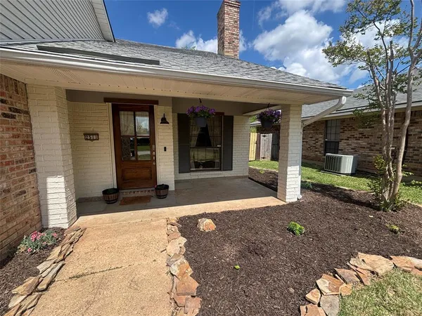 $2,100 | 2511 Palmetto Drive, Bossier City, LA 71111